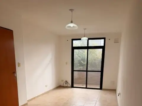 Departamento en Alquiler en San Lorenzo, $ 550.000