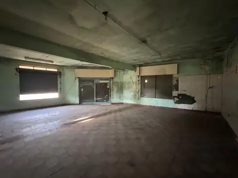 LOCAL CON VIVIENDA Y TERRENO EN MERLO KM 34.5