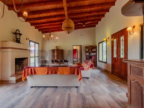 Venta Casa 4 amb c/ dep  Estancia Las Lilas Luján