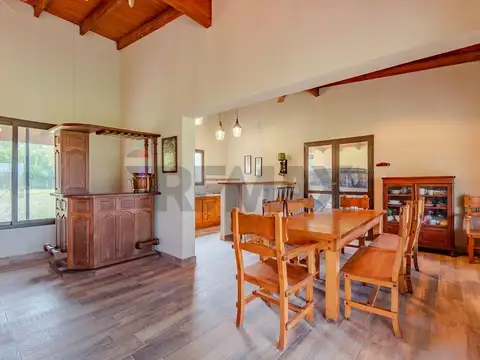 Venta Casa 4 amb c/ dep  Estancia Las Lilas Luján