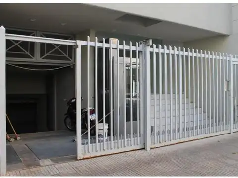 Gascon 700, Piso 1