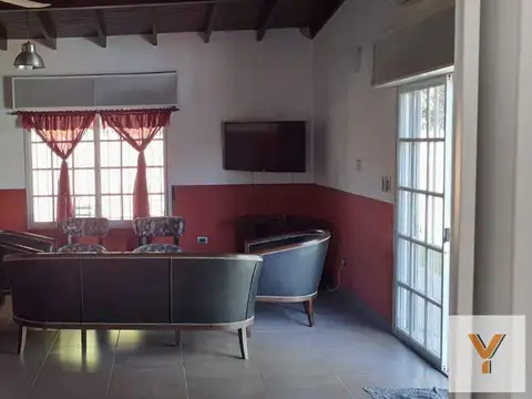 Casa en venta - 3 Dormitorios 1 Baño 1 Cochera - 700Mts2 - Moreno