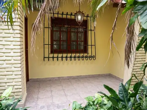 VENTA CASA 4 AMBIENTES VILLA TESEI
