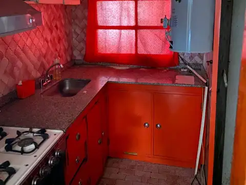 Casa 5 ambientes con 2 baños