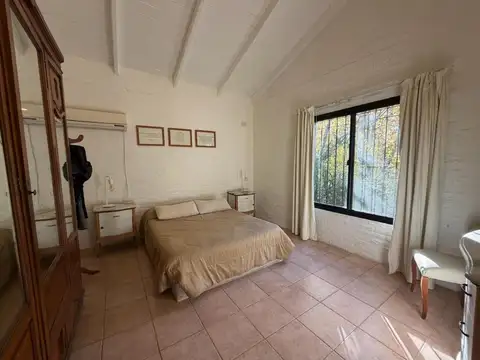 Casa 5 ambientes con 1 baño