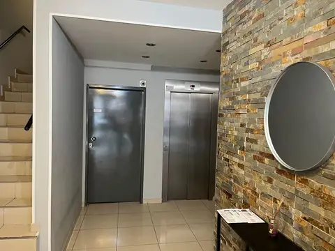 UNA GRAN OPORTUNIDAD EN VENTA  3 AMBIENTES  EXCELENTES 