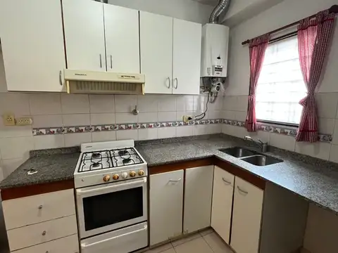 Depto Tipo Casa en Alquiler de 1 dormitorio