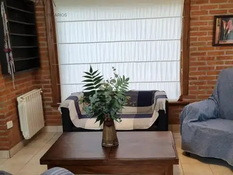 Casa en Alquiler Temporal con 3 cocheras