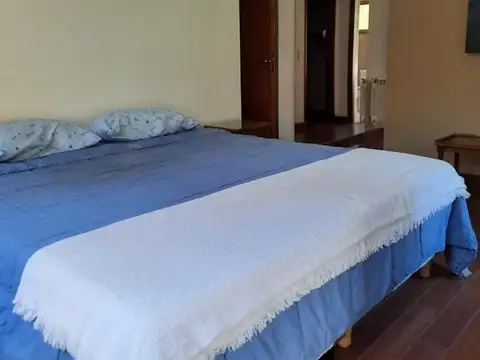 Casa en alquiler temporario en el Bosque.