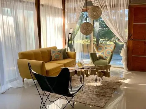 Casa en Venta con 6 cocheras