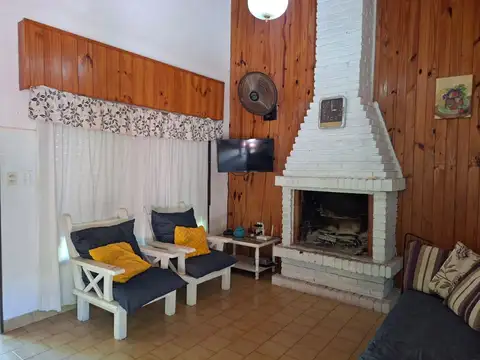 Depto Tipo Casa en Venta 40 años