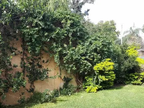 Venta Casa 3 dormitorios con jardín y pileta Pérez Santa Fe