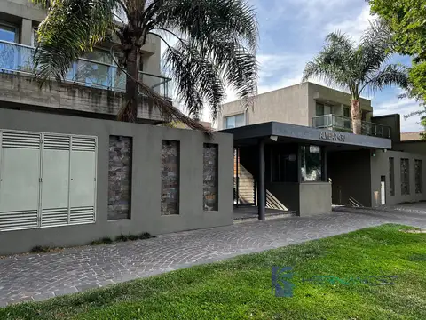Venta Duplex complejo cerrado c/seguridad 24 hrs - Permuta