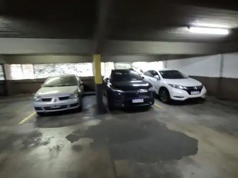 Cochera en Venta Fija