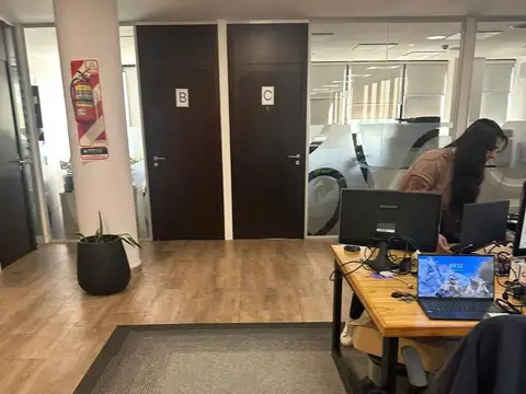 Oficina en Alquiler al Norte