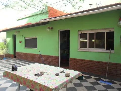 CÁTULO CASTILLO 2400