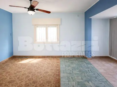 PH Interno con ärea verde en Banfield Este