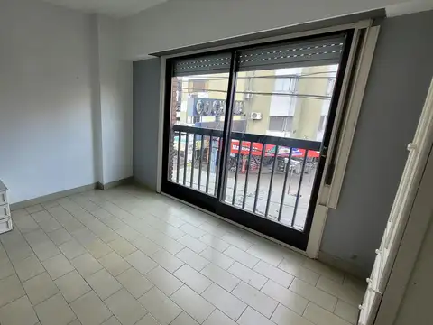 Departamento en Alquiler en Moron Norte, $ 350.000