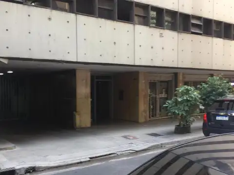 Cochera cubierta fija doble Microcentro excelente ubicación viamonte 800 venta