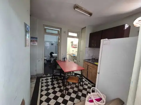 Depto Tipo Casa en Venta en Villa del Parque, USD 107.000