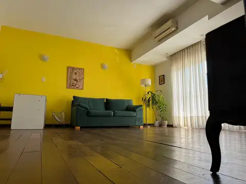 Espectacular PH con gran terraza propia. 3 ambientes. Amoblado.