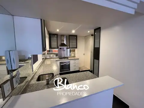 Departamento en Alquiler con 1 cocheras