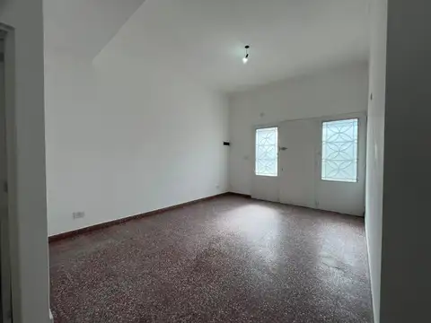 Depto Tipo Casa en Venta 46 años