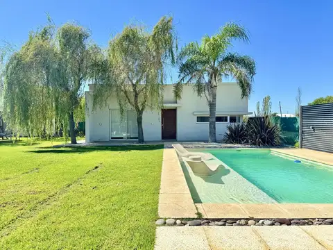 Casa en Venta en Roldan, USD 160.000