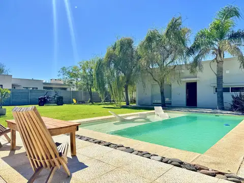 Casa en Venta al Noroeste