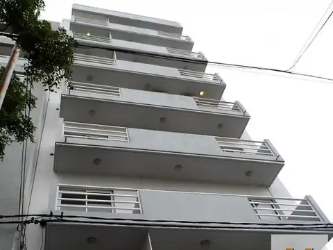 Dúplex en venta - 2 dormitorios 3 baños 1 cochera - 90mts2 totales   - La Plata
