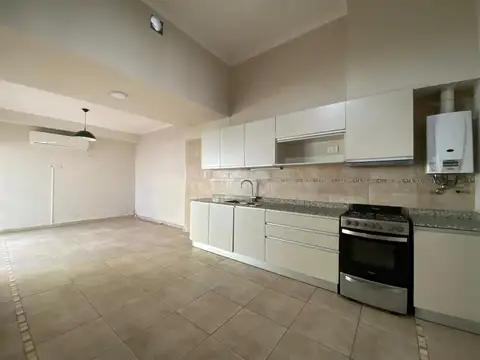 Casa en venta 2 dorm a mts de Jerarquicos