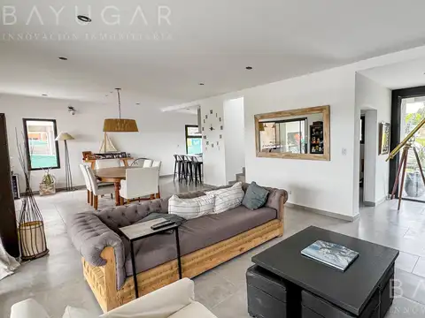 Venta - Casa en Barrio Santa Sofia  - Pilar del Este - Financiación