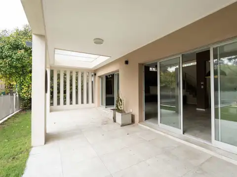 Casa en Alquiler de 3 dormitorios