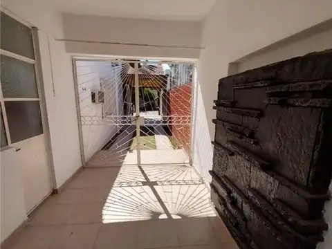 CALLE 7  CARLOS PELLEGRINI 800, Piso P.B.