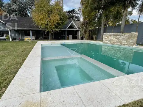 Excelente casa quinta con piscina en San Vicente!