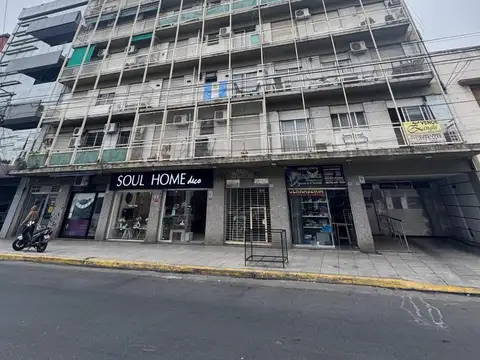 San Lorenzo 2300, Piso 1