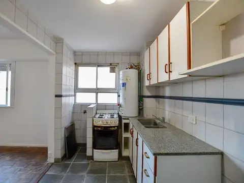 DEPARTAMENTO LA PLATA VENTA 3 DORMITORIOS COCHERA