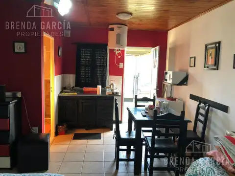 ARTIGAS 566 ENTRE EVITA Y  RENE FAVALORO
