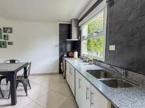 Depto Tipo Casa en Venta con 1 cocheras