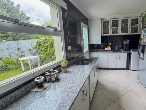 Depto Tipo Casa 3 ambientes con 1 baño