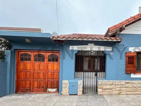 VENTA CASA 3 AMBIENTES BARRIO MUNDIALISTA