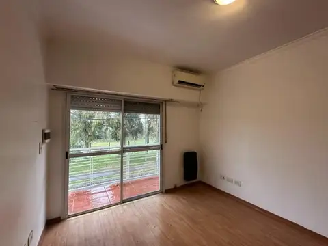 Av. Del Trabajo 1600, Piso 1