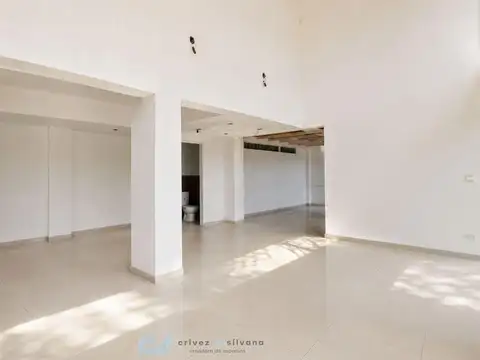 Local en Alquiler en Villa Real, $ 4.000.000