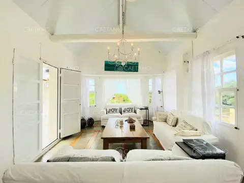 Casa en Alquiler Temporal en Montoya, USD 7.000