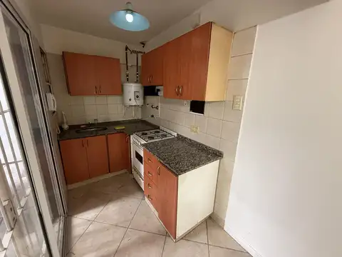 Depto Tipo Casa 2 ambientes con 1 baño