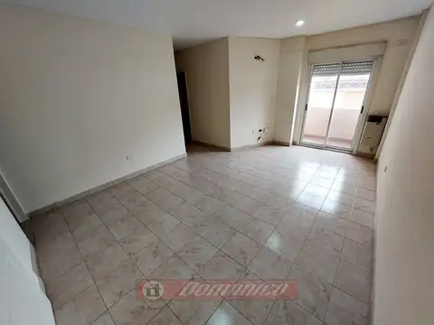 CARLOS CASARES 900, Piso 1