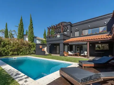 Casa en Venta de 4 dormitorios