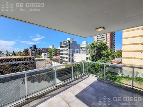 Departamento 4 ambientes con 2 baños