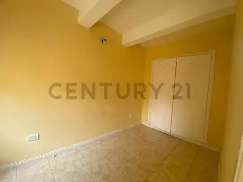 Departamento en Venta en Bernal Oeste, USD 85.000