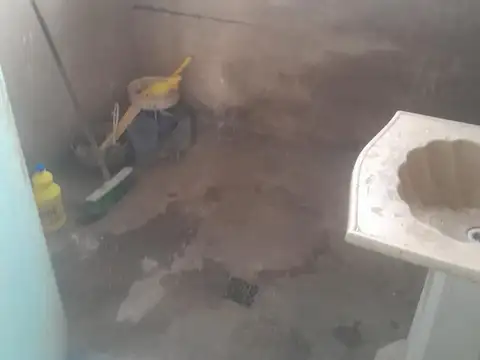 CASA PARA RECICLAR MORON SUR